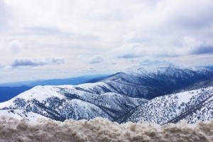 SKI IN JAPAN