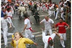 Participate in the running with the bulls in Pamplona