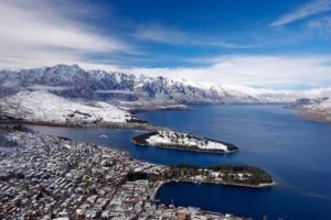 Ski the slopes of queenstown new zealand