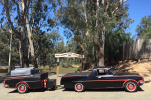 To travel with the family in renovated old school caravan